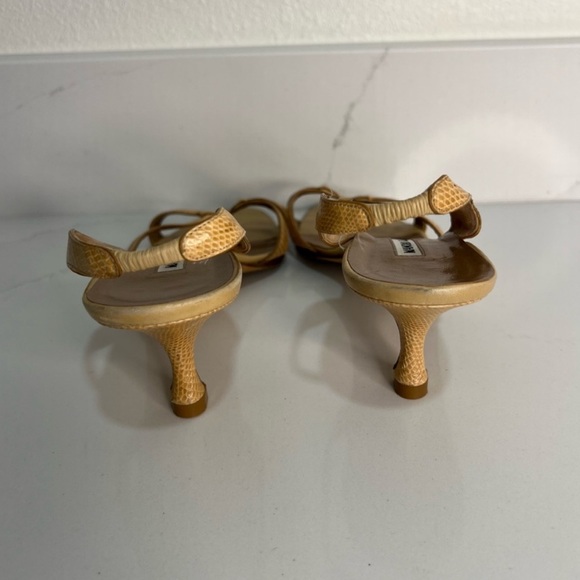 Manolo Blahnik Snakeskin Slingback Heels Sandals
Leather Open Toe Size 40 - Picture 5 of 11